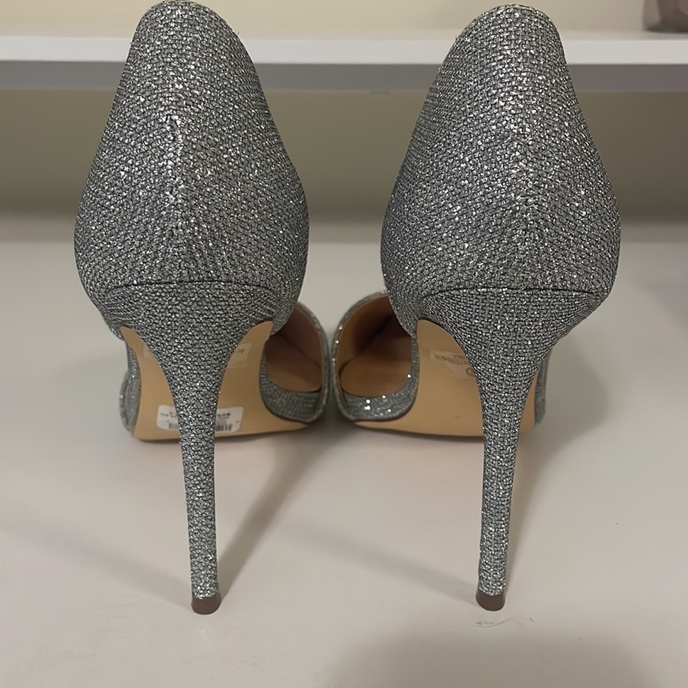 Windsor Silver Pointed Toe Heels - Size 7.5 - Picture 4 of 6